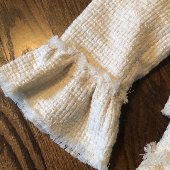 Ann Taylor petite 00 ivory boucle ruffle jacket - Picture 3 of 4